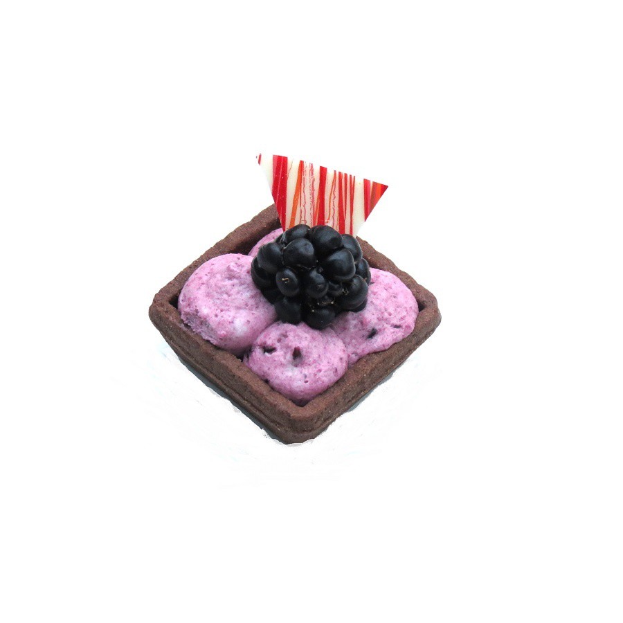 Mini košíček tartallette s ostružinovým krémem