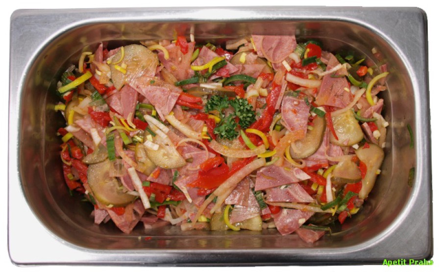 Salát - "Volská tlama" z uzeného vepřového jazyka se zeleninou 1 kg